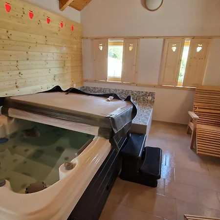 Farm stay Tourist Farm Gricnik Resnik